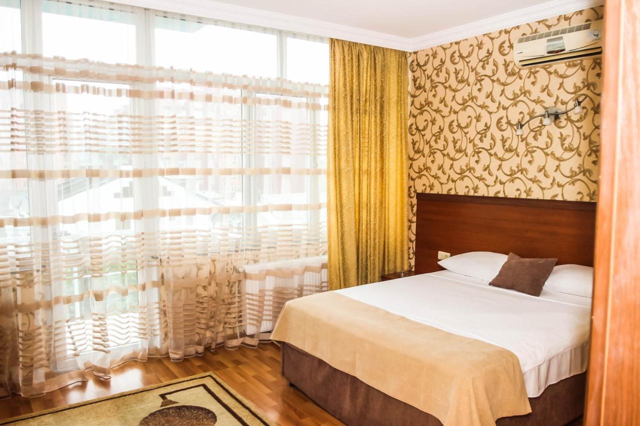Hotel Istanbul Batumi Eksteriør bilde