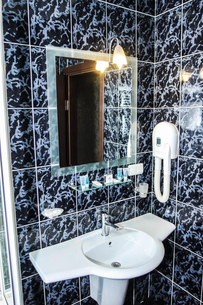 Hotel Istanbul Batumi Eksteriør bilde
