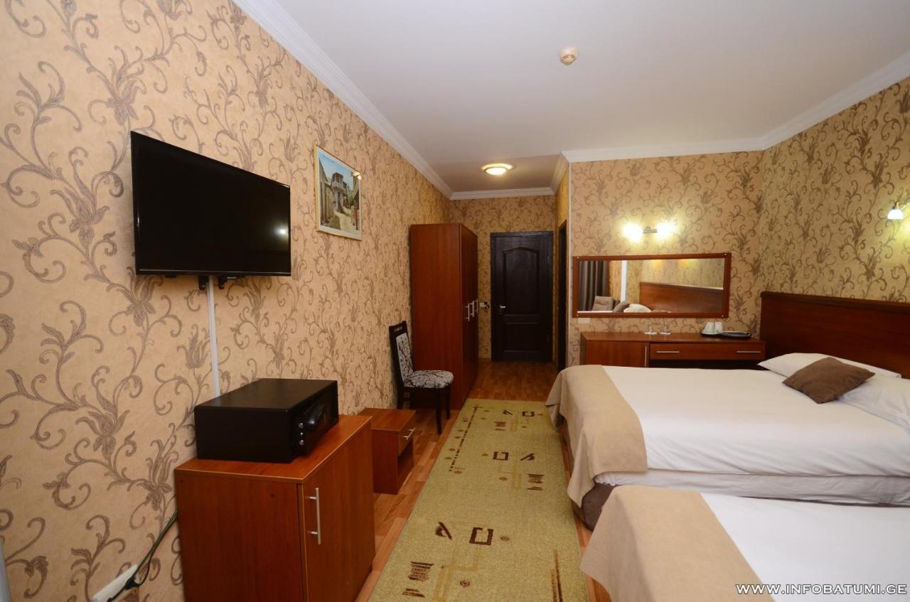 Hotel Istanbul Batumi Eksteriør bilde